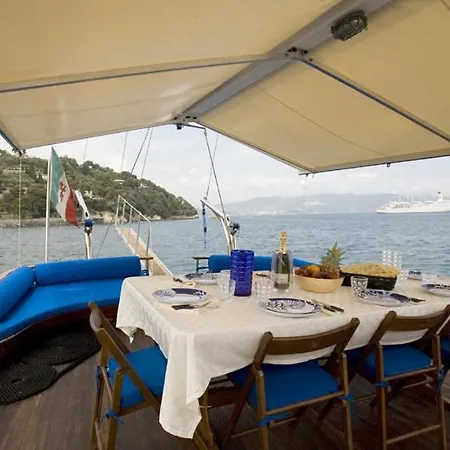 船上ホテル Caicco Elba Portoferraio Escursioni